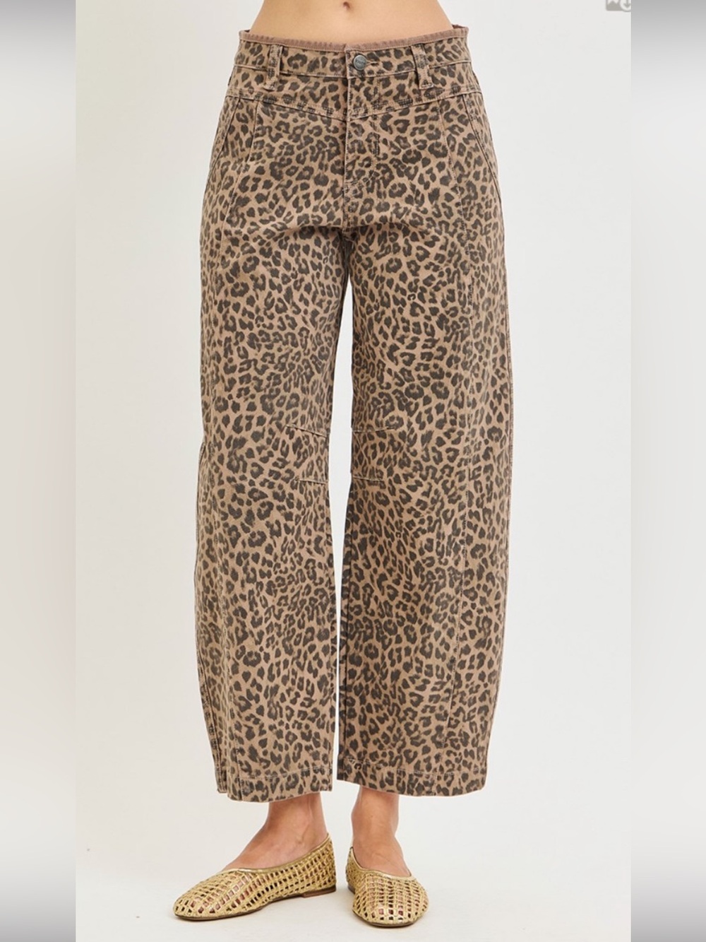 17 RISEN SLOUCHY CROP BARREL LEOPARD PRINT PANTS